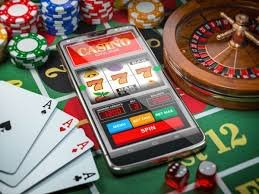 money game အွန်လိုင်း စလော့ MMK ဖြင့် Online Slots ကစားနေသောမြင်ကွင်း